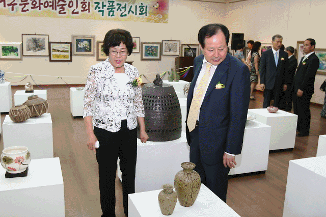 제15회 서곶문화예술제 작품전시회 커팅식 사진