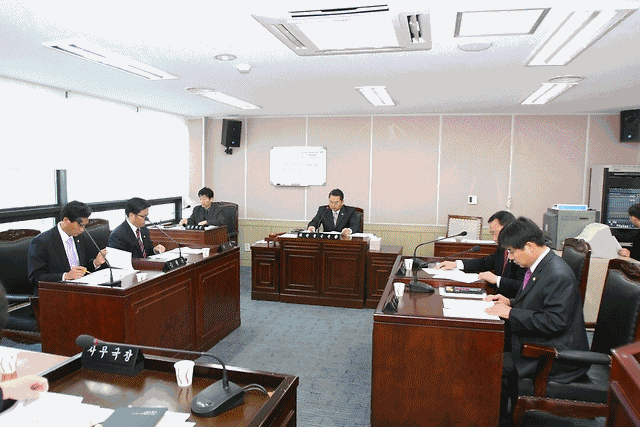 각 상임위원회 개최 사진