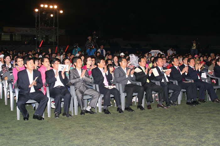 구민화합노래자랑 사진