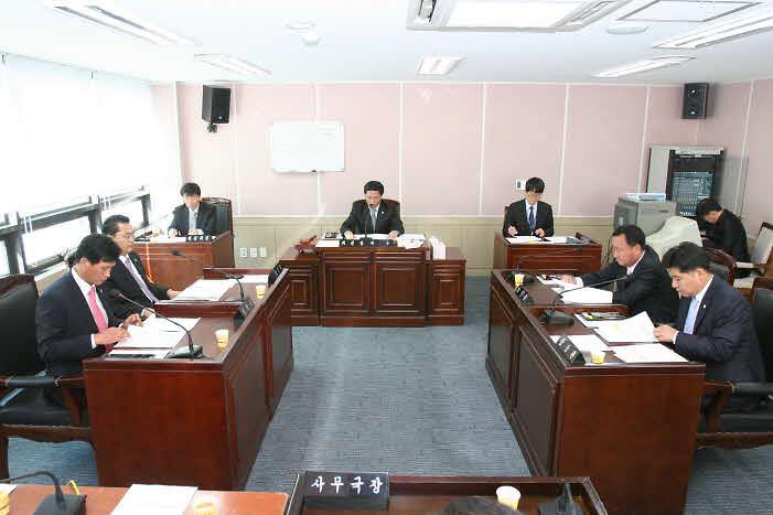 의회운영위원최 개최 사진