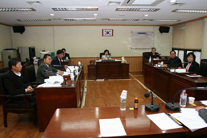 제178회 서구의회 제1차 기획총무위원회 회의 사진