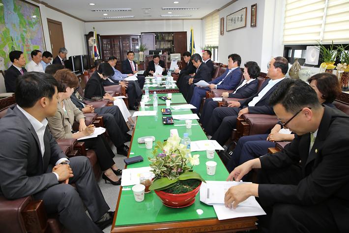 제 7대 의원 간담회 사진