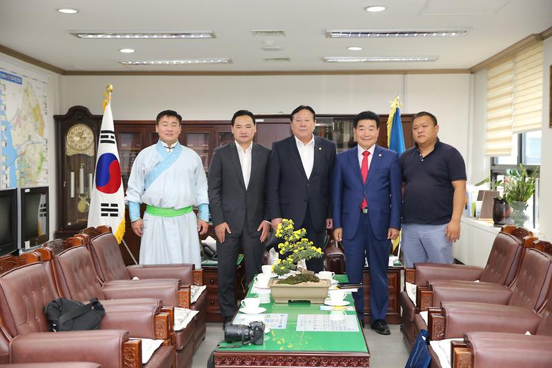 몽골의회 의장, 서구의회 방문 사진