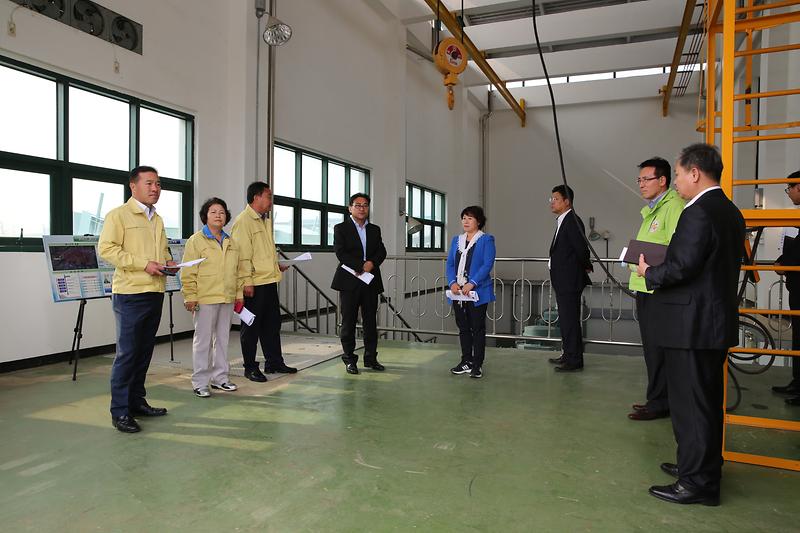 서구의회 기획총무위원회, 관내 주요 배수펌프장 현장 시찰 사진