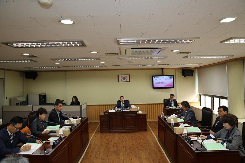 제213회 서구의회 임시회 제3차 기획총무위원회  사진