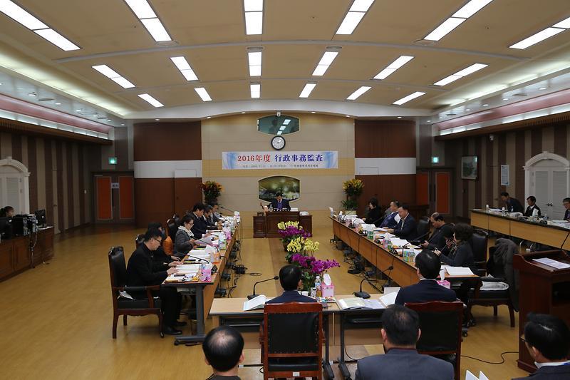 제214회 서구의회 제2차 정례회 행정사무감사특별위원회 (제4일차) 사진