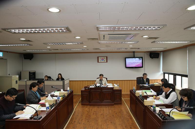 제214회 서구의회 제2차 정례회 제3차 기획총무위원회 사진