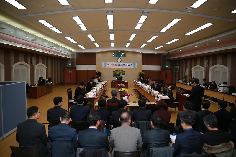 제214회 서구의회 제2차 정례회 행정사무감사특별위원회 (제2일차)  사진