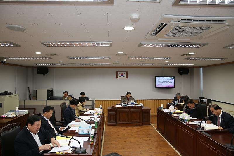 제214회 서구의회 제2차 정례회 제5차 복지도시위원회  사진