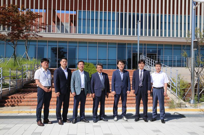 2N6A2400.jpg 이미지