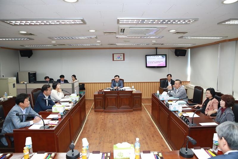 제2차 예산결산특별위원회(2017.0.9.13.) 사진