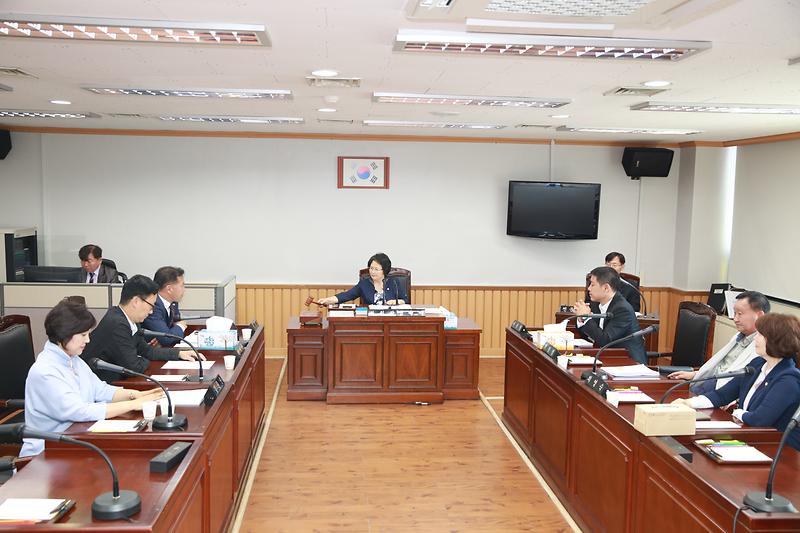 예산결산특별위원회 사진