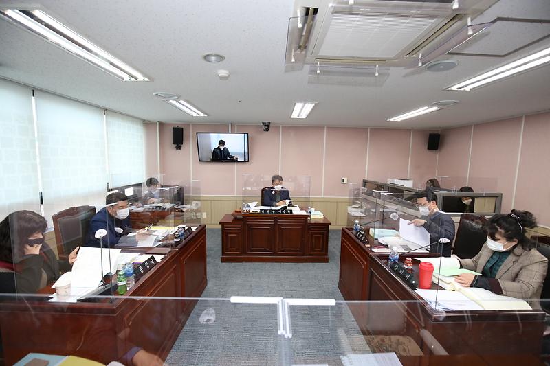 제241회 서구의회 제2차 정례회 제5차 환경경제위원회(2020.12.10.) 사진