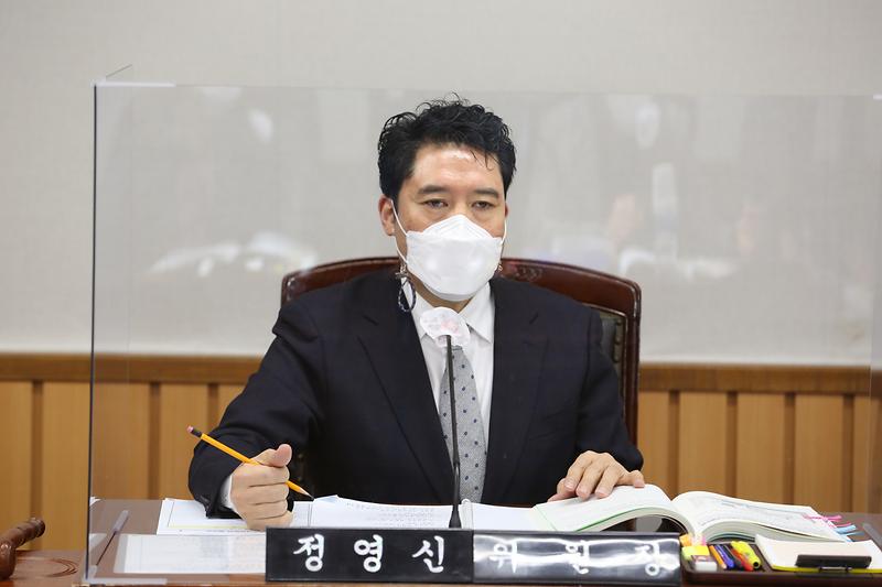 2021.02.17._제242회_제1차_복지도시위원회__(9).jpg 이미지