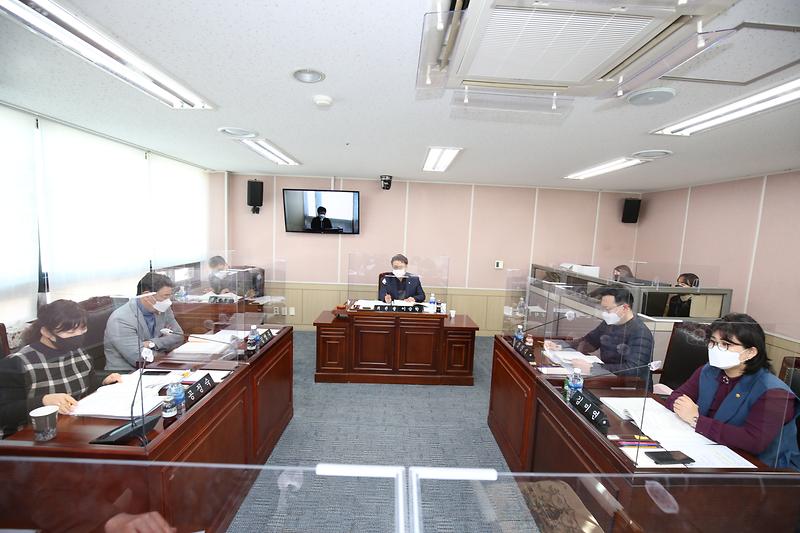 2021.02.17._제242회_제1차_환경경제위원회__(10).jpg 이미지