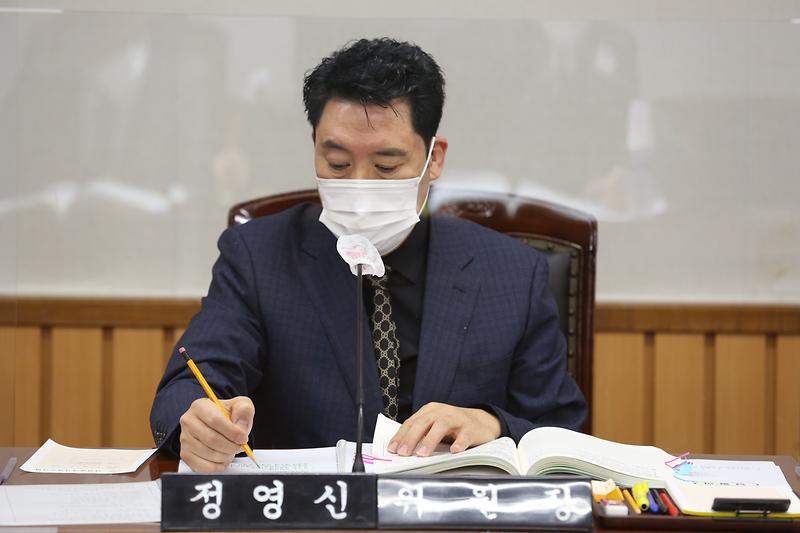 2021.02.24._제242회_제5차_복지도시위원회__(11).jpg 이미지