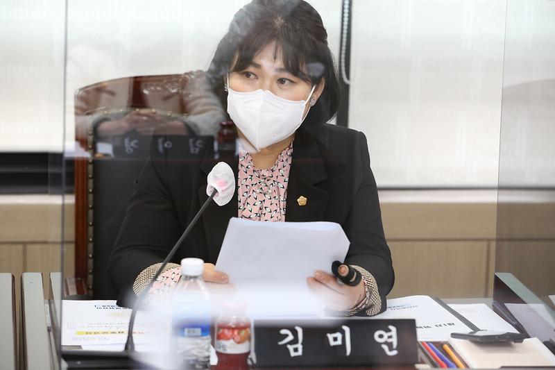 2021.02.25._제242회_제1차_의회운영위원회__(16).jpg 이미지