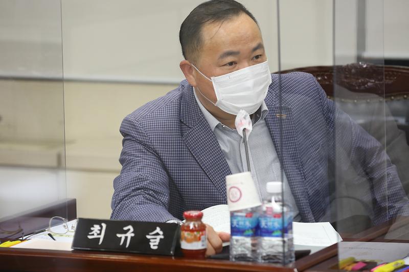 2021.04.12._제243회_제5차_복지도시위원회__(25).jpg 이미지