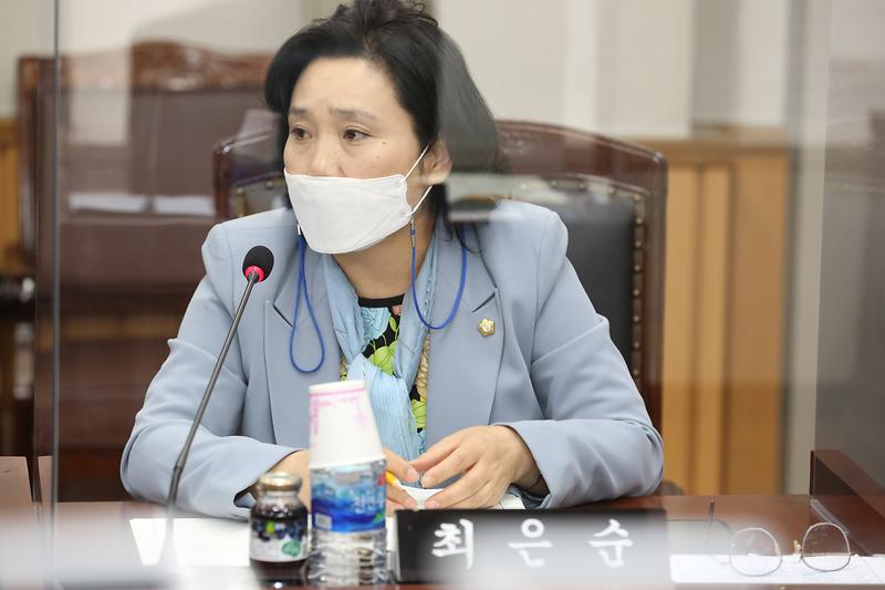 2021.04.12._제243회_제5차_자치행정위원회__(10).jpg 이미지