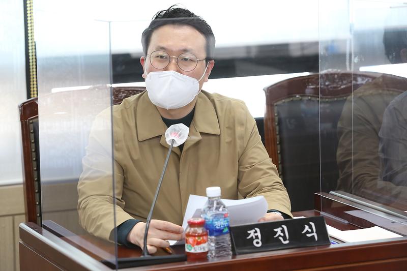 2021.04.13._제243회_제1차_의회운영위원회__(10).jpg 이미지