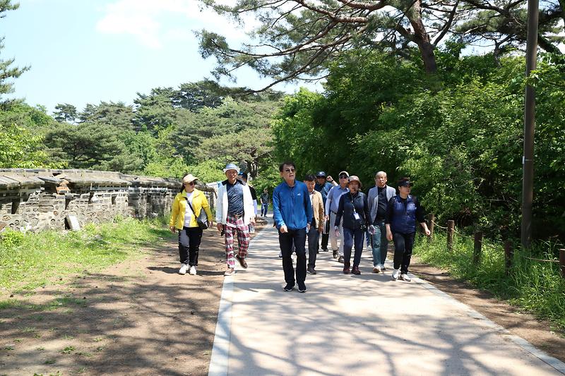 2024.05.13._문화유산_정책연구회_의원연구단체_현장방문_(102).jpg 이미지