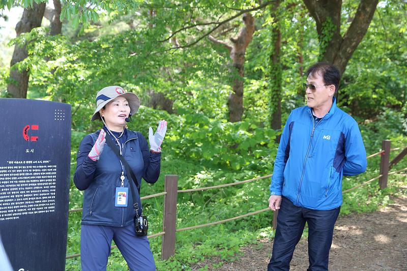 2024.05.13._문화유산_정책연구회_의원연구단체_현장방문_(110).jpg 이미지