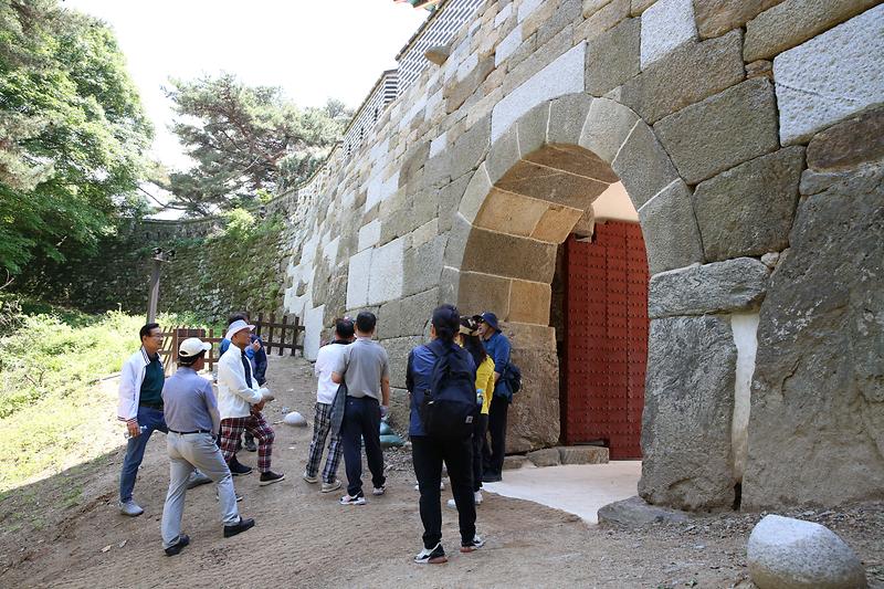 2024.05.13._문화유산_정책연구회_의원연구단체_현장방문_(58).jpg 이미지