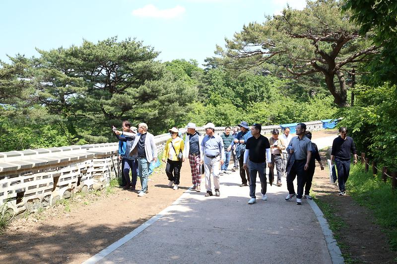 2024.05.13._문화유산_정책연구회_의원연구단체_현장방문_(98).jpg 이미지