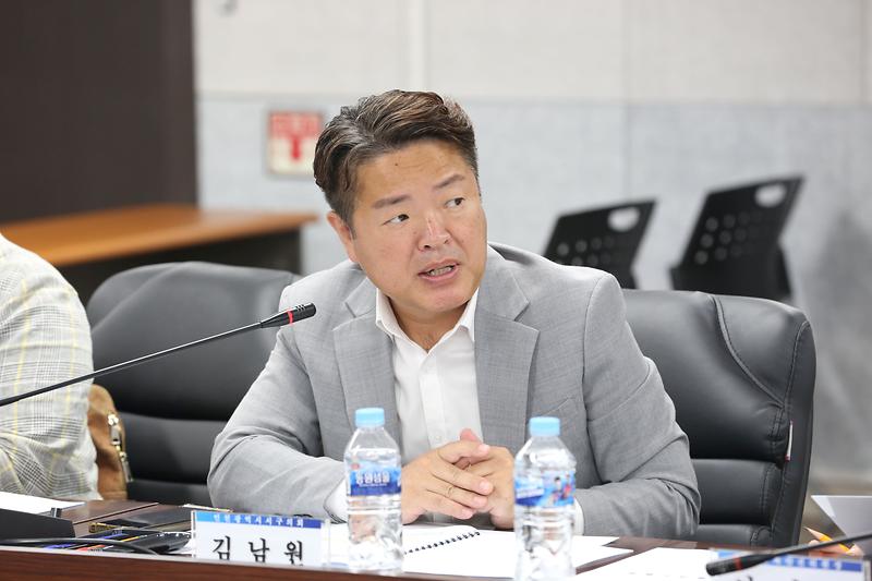 2024.10.02._제2차_행정체제_개편에_따른_분구_준비_특별위원회_(47).jpg 이미지