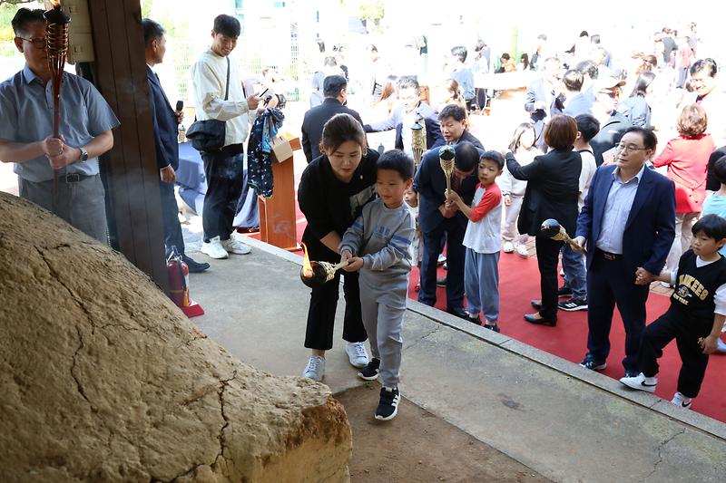 2024.10.09._제11회_녹청자_축제_(51).jpg 이미지
