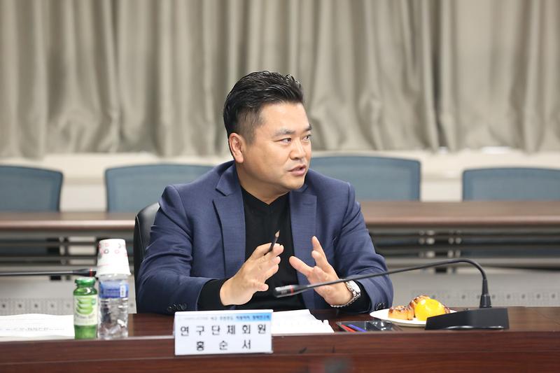 2024.11.01._주민주도_지방자치_정책연구회_연구용역_결과보고회_(38).jpg 이미지