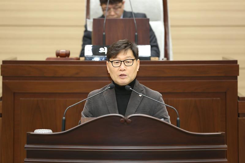 2024.12.03._제271회_서구의회_제2차_정례회_제2차_본회의_(26).jpg 이미지