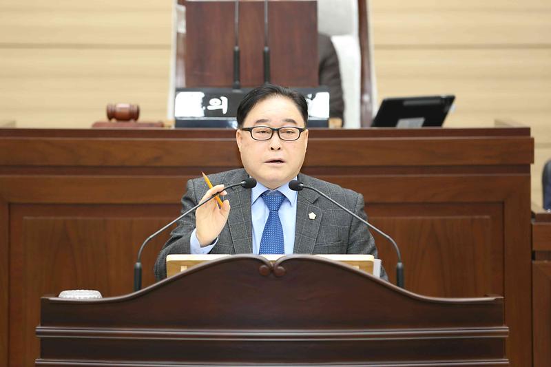 2025.04.10._제273회_서구의회_임시회_제2차_본회의_(21).jpg 이미지