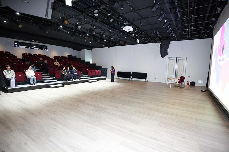 2025.04.15._서구_문화예술교육_정책연구회_현장방문_(16).jpg 이미지