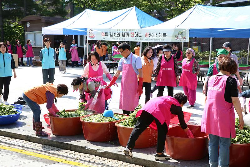 2025.06.05._저소득층을_위한_여름김치담그기(서구여성단체)_(4).jpg 이미지