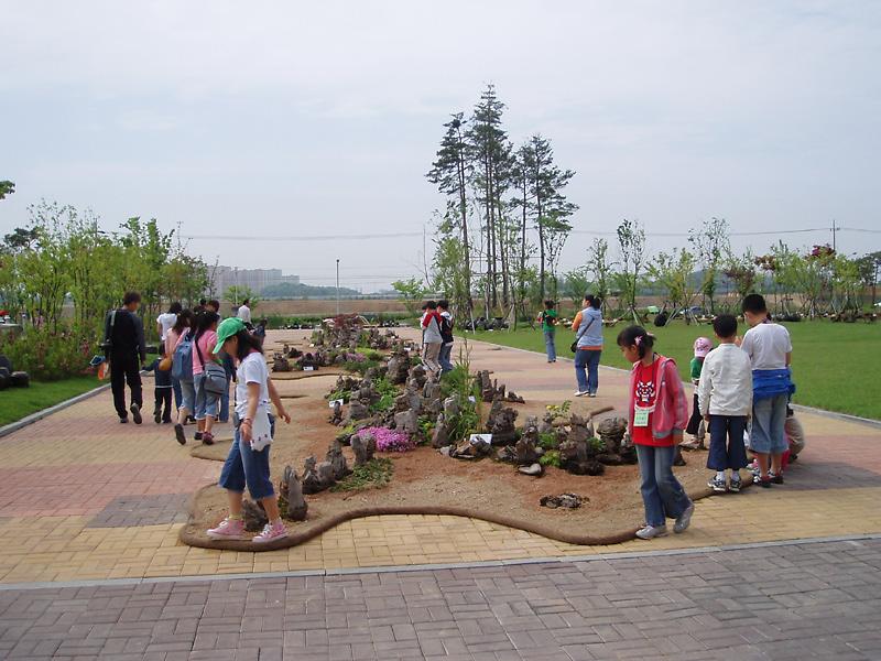 제2기 서동이 체험단(야생식물전시회 관람) 사진