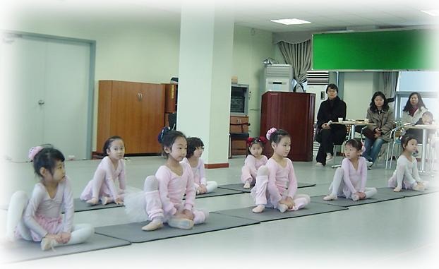 발레반 아이들 사진