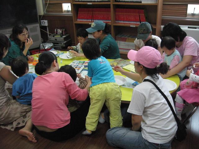 5월 23일 책읽어 주는 맘(홍윤희 생 사진