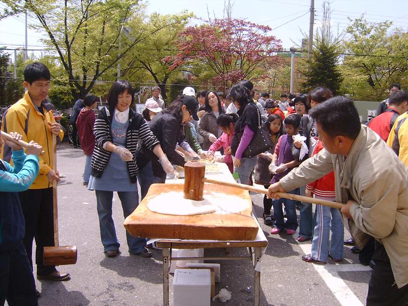푸른샘 어린이도서관 4돌 잔치(2009.4.26) 사진