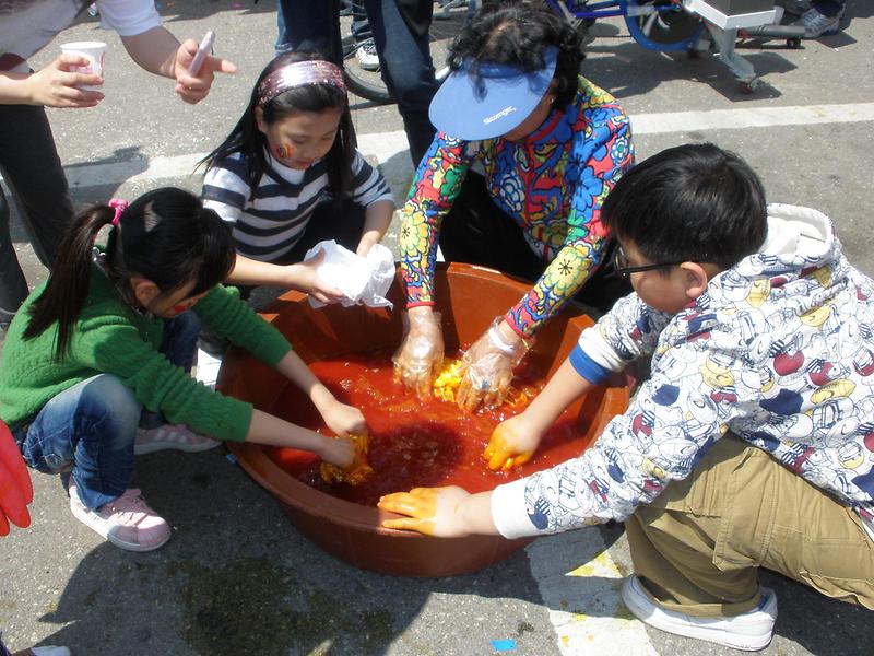 푸른샘어린이도서관 5돌잔치 사진
