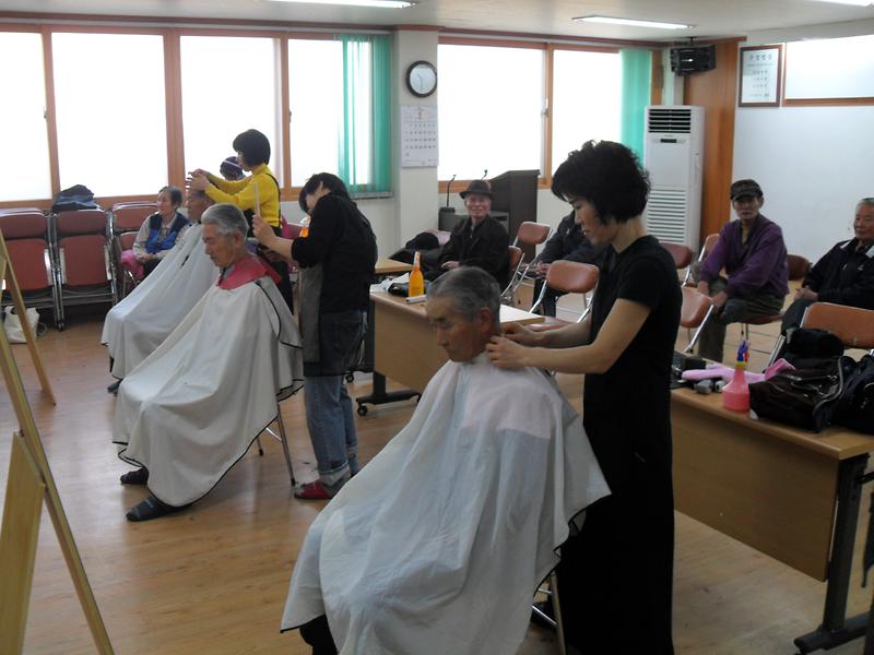 2010년 2월 이미용봉사 사진
