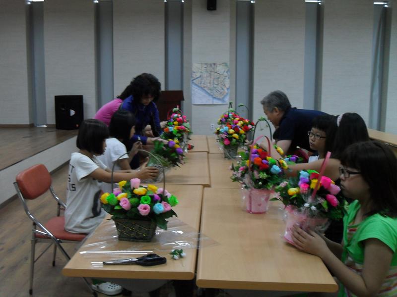 주민자치센터 봉사대 운영(꿈나무지킴이 방과후 교실-원예활동) 사진