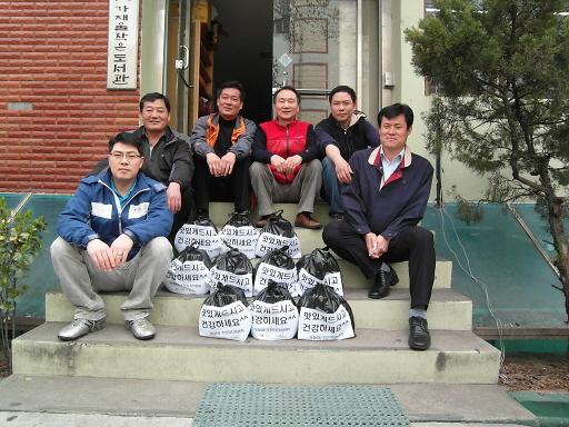 독거노인 밑반찬 사업 전개 [2012.04.12] 사진