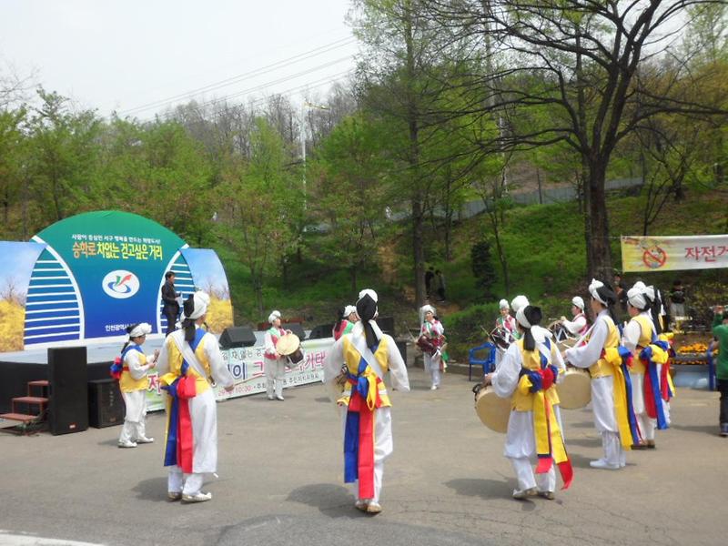 승학로 차없는거리 [사물놀이] 공연 사진