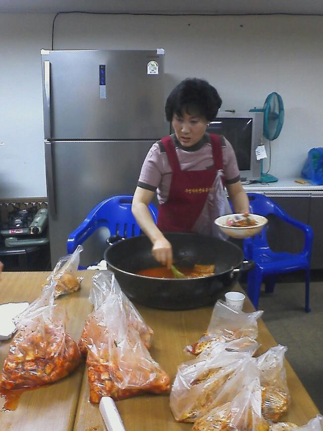 2013년 3월 주민자치센터 봉사대 - 밑반찬봉사1 사진