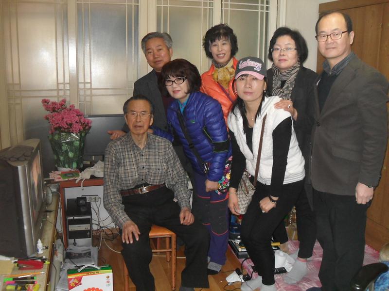 가좌1동 주민자치센터 봉사대 독거노인 방문 사진