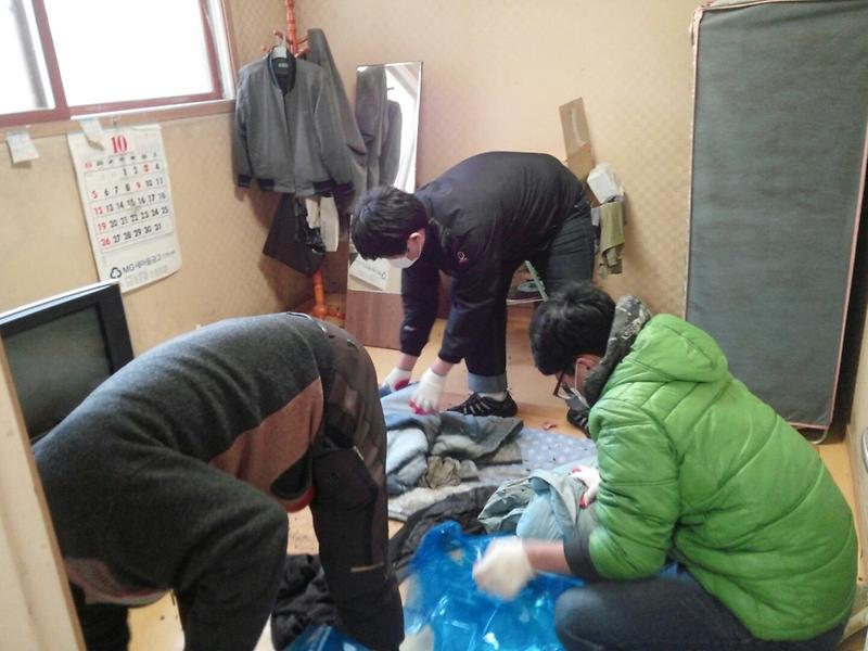직장여성회, LH 매입임대주택 청소 자원봉사 사진