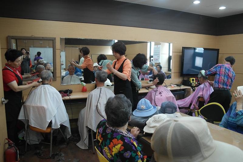 어르신 이미용봉사(2016.5월) 사진