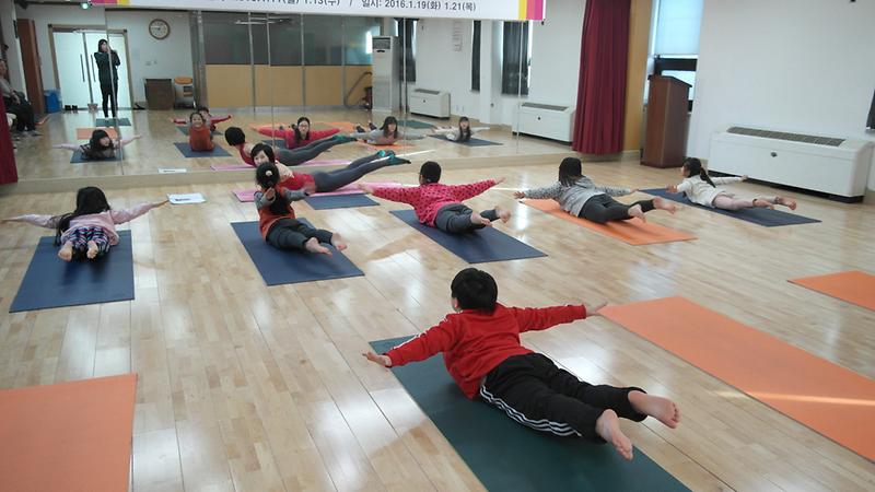 겨울방학특강 어린이요가 (5).JPG 이미지