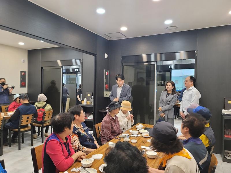 마전동 경로위안잔치 사진